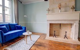 Le Romantique, Hyper Centre